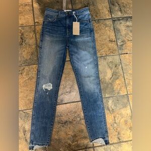 Madewell Curvy High Rise Skinny Raw
Hem Jeans Size 27